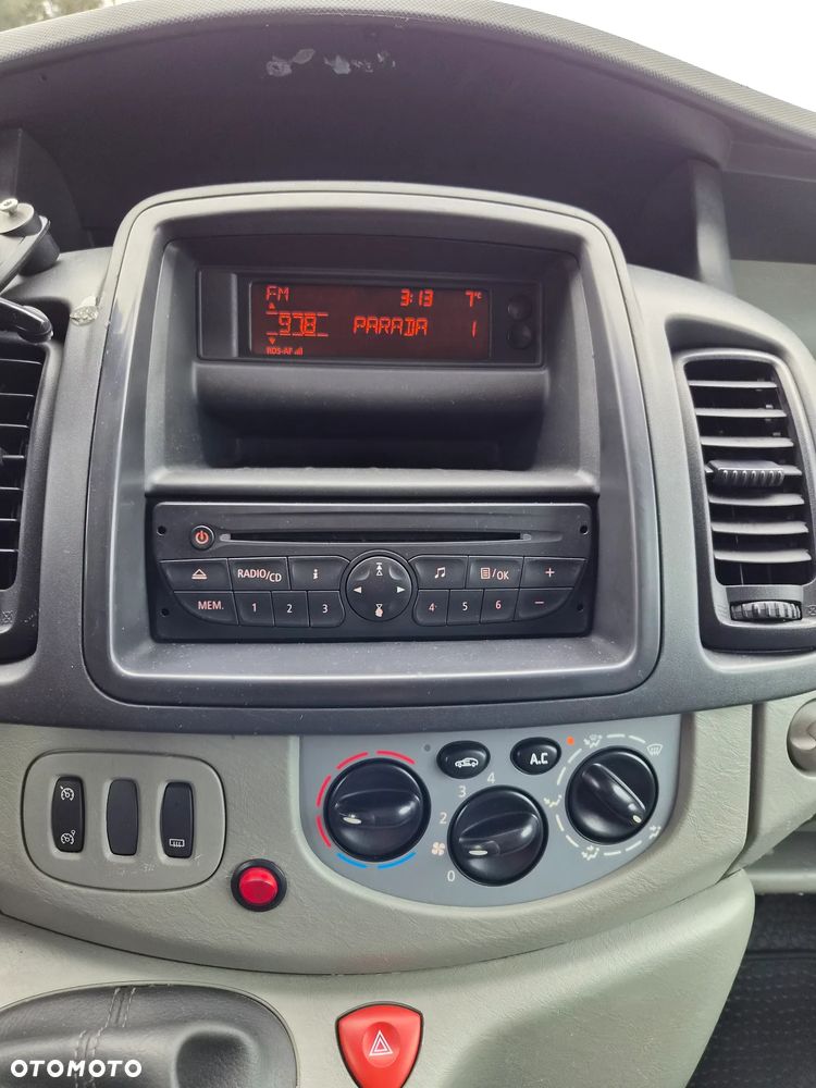 Opel Vivaro - 32