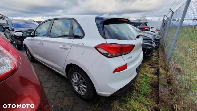 Hyundai i30 1.0 T-GDI GO - 4