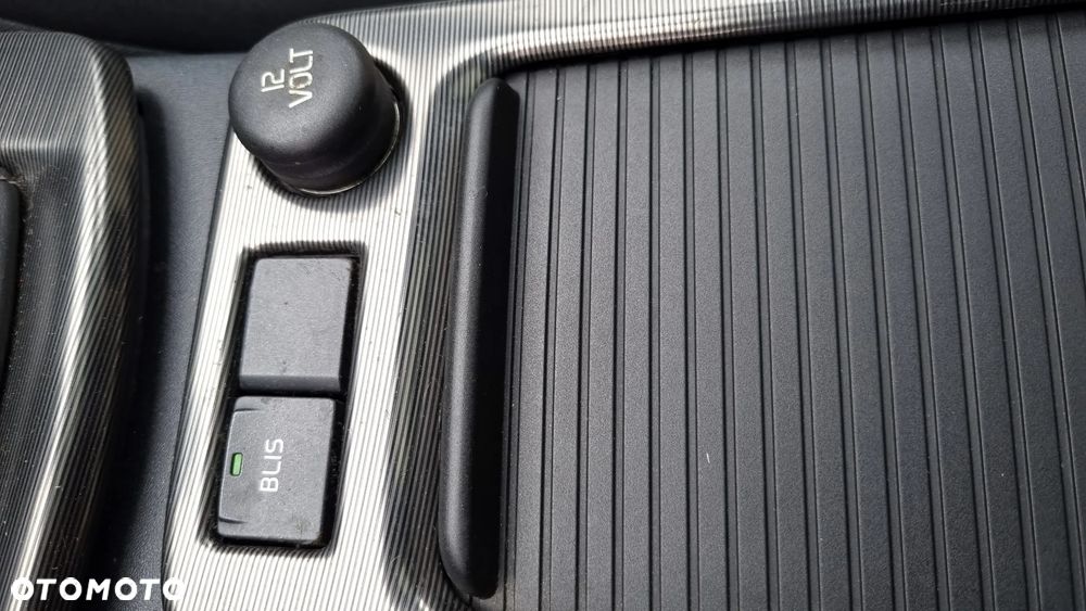 Volvo S40 D4 R-Design - 31