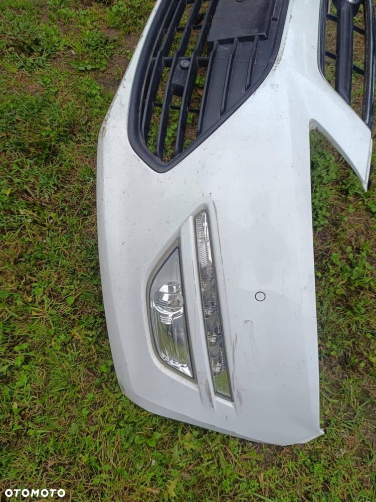przedni zderzak ford mondeo mk4 lift kolor f6 - 2