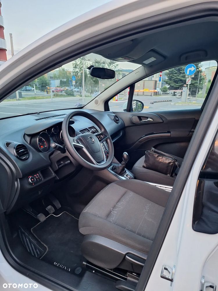 Opel Meriva 1.4 T Cosmo S&S - 8