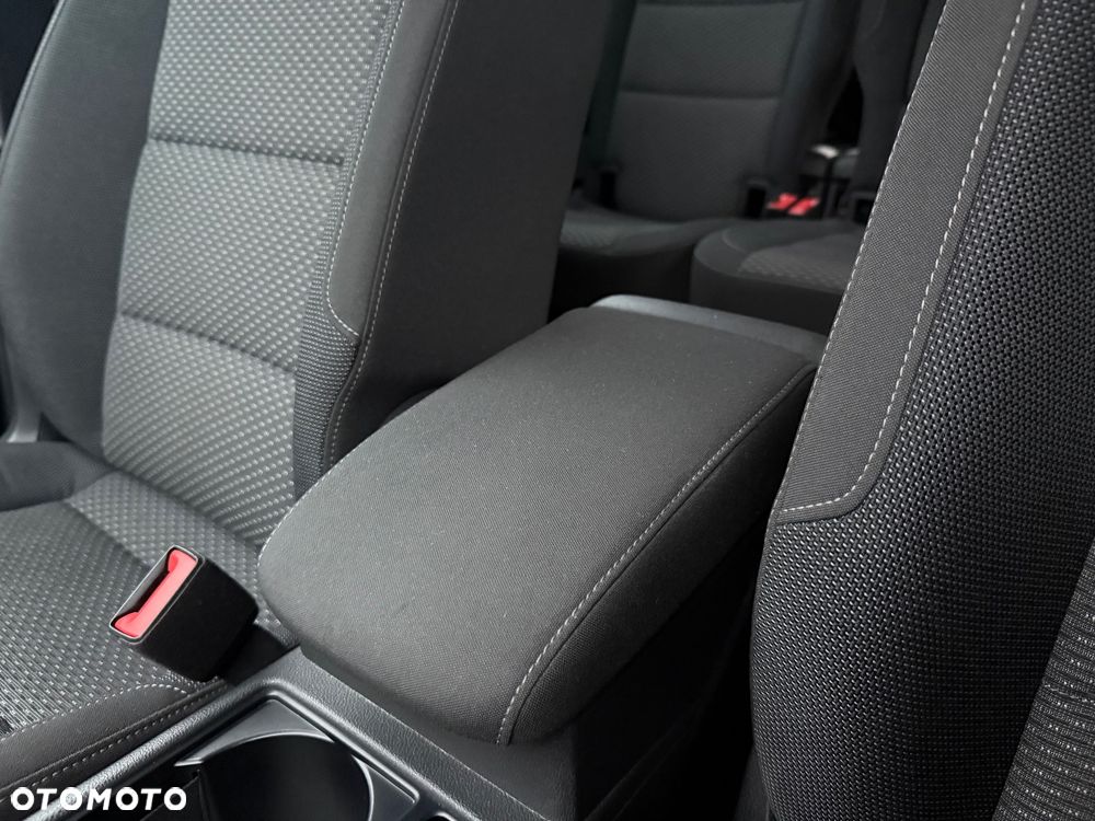 Volkswagen Touran 1.6 TDI BMT SCR Comfortline - 28