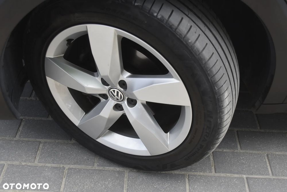 Volkswagen T-Cross 1.6 TDI SCR DSG Style - 27