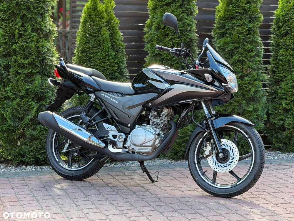 Honda CBF - 2