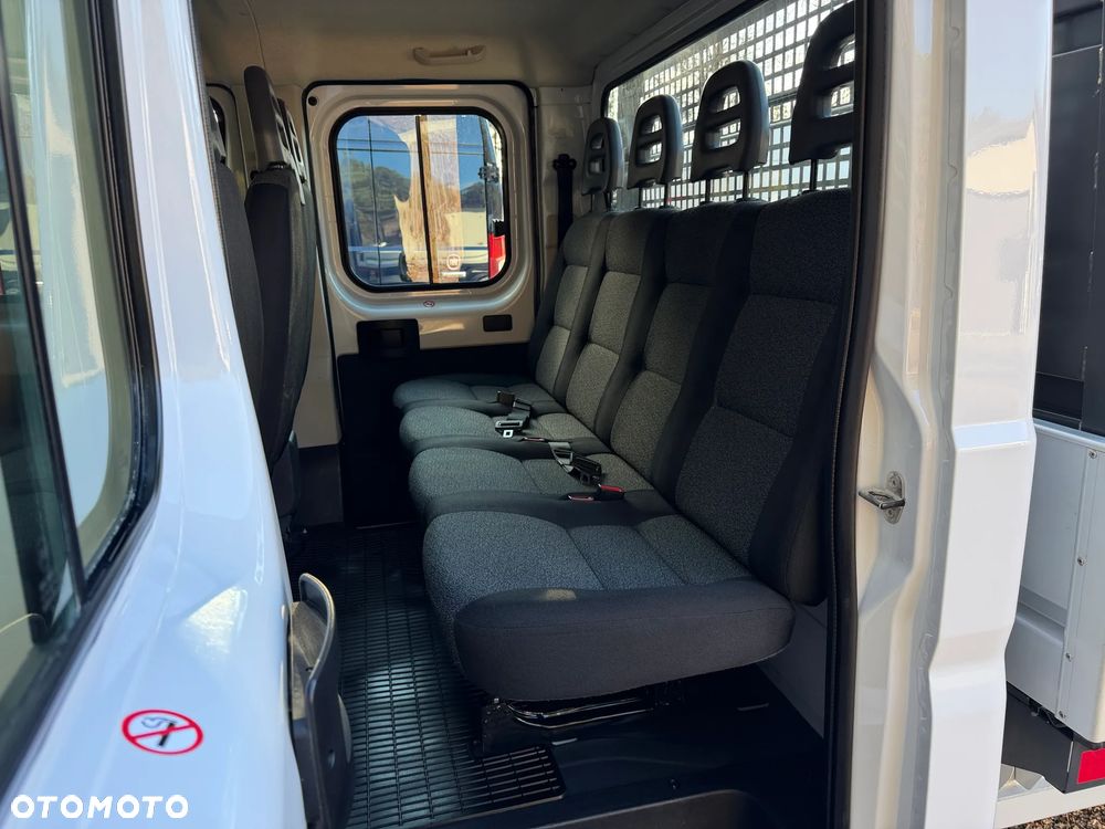 Fiat Ducato Maxi Doka 7 osób / Skrzynia 3.3m / Wzmocniony Koła 16'' / Podwójne resory / Ładowność 1285kg / Bogate wyposażenie / Serwisowany / FV23% / Salon PL - 31