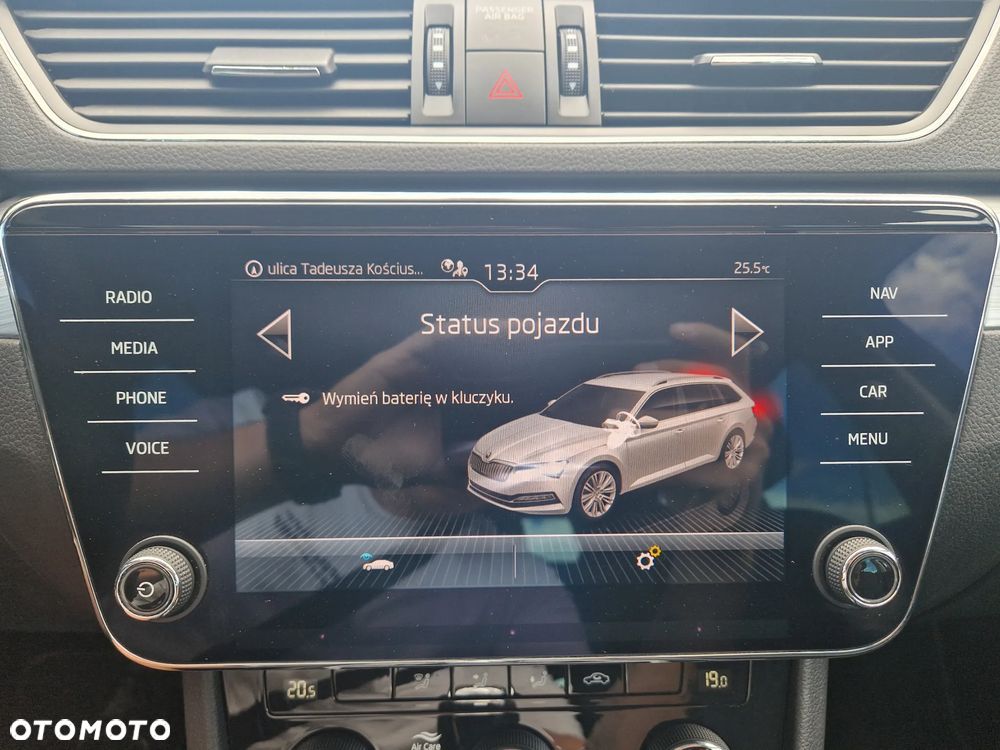 Skoda Superb 2.0 TDI SCR Active DSG - 22