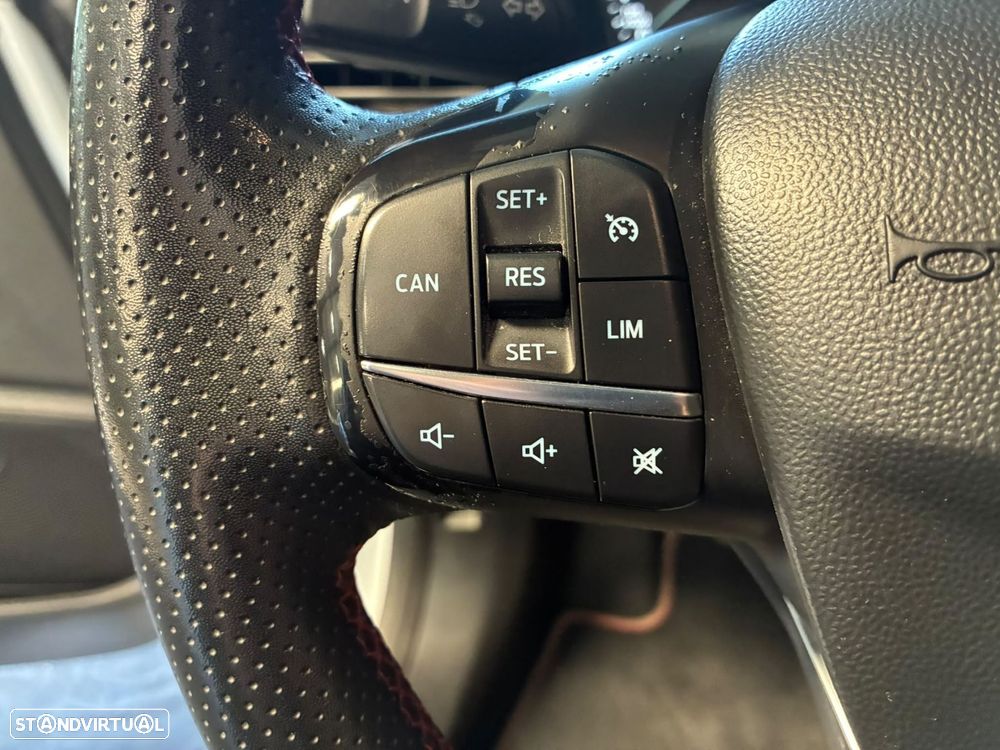 Ford Fiesta 1.0 EcoBoost ST-Line - 22