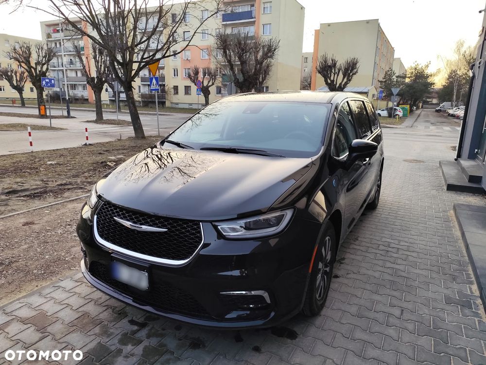 Chrysler Pacifica - 13