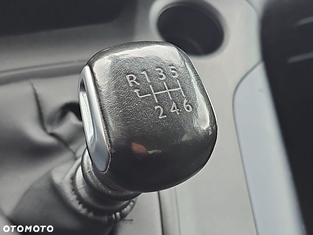 Peugeot Rifter - 36