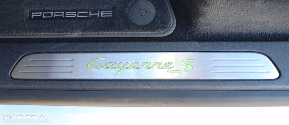 Porsche Cayenne S E-Hybrid Platinum Edition - 12