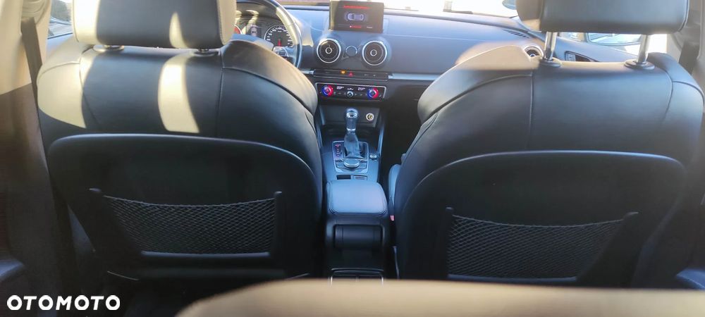 Audi A3 Sportback 2.0 TDI S tronic - 15