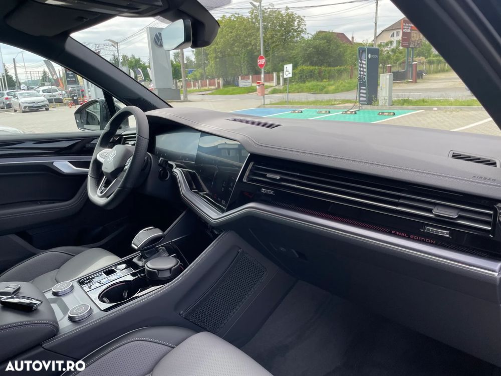 Volkswagen Touareg V6 TDI 4MOTION R-Line - 17