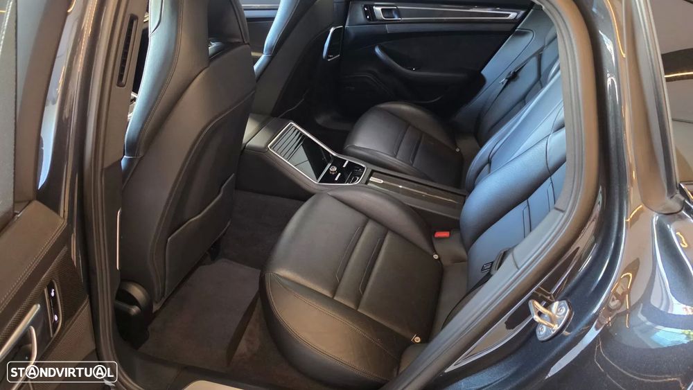 Porsche Panamera 4 S - 58