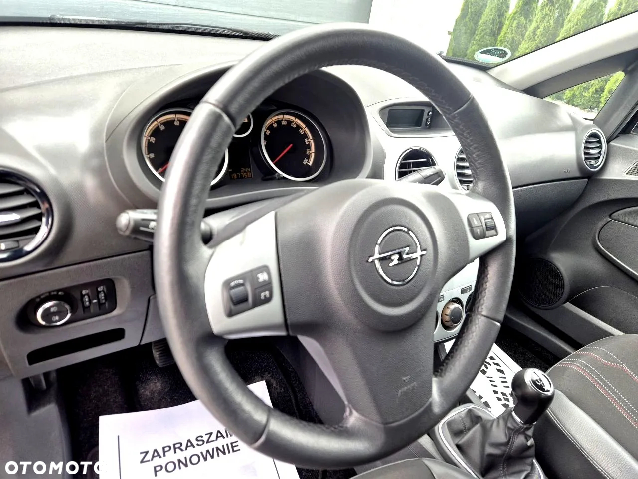 Opel Corsa 1.4 16V 150 Jahre - 24