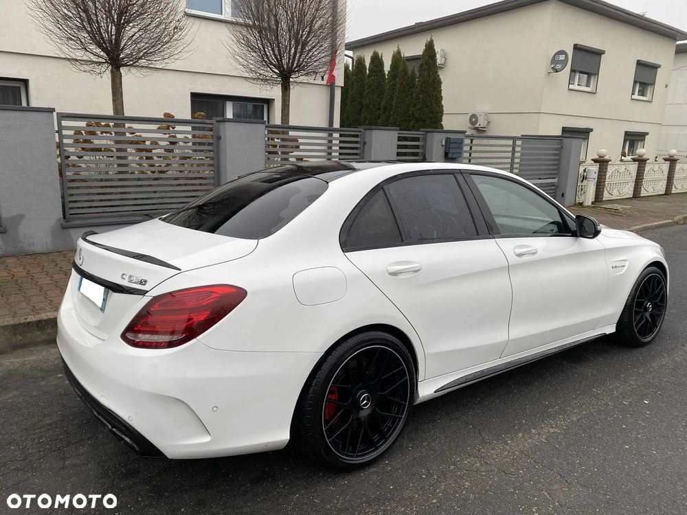 Mercedes-Benz Klasa C AMG 63 S AMG Speedshift 7G-MCT - 36