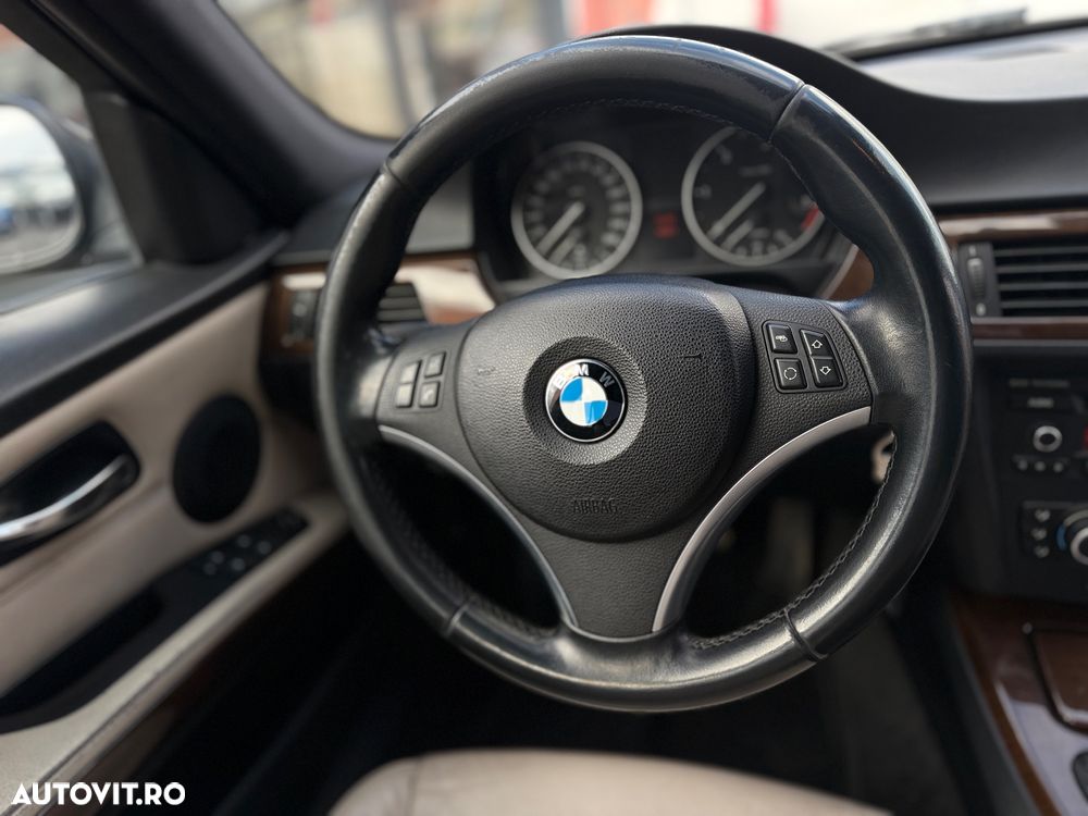 BMW Seria 3 318d DPF Touring Edition Exclusive - 8