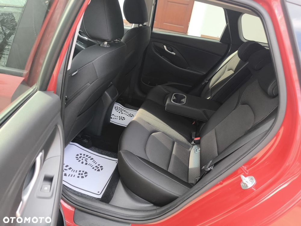 Hyundai i30 blue Kombi 1.6 CRDi Style - 29