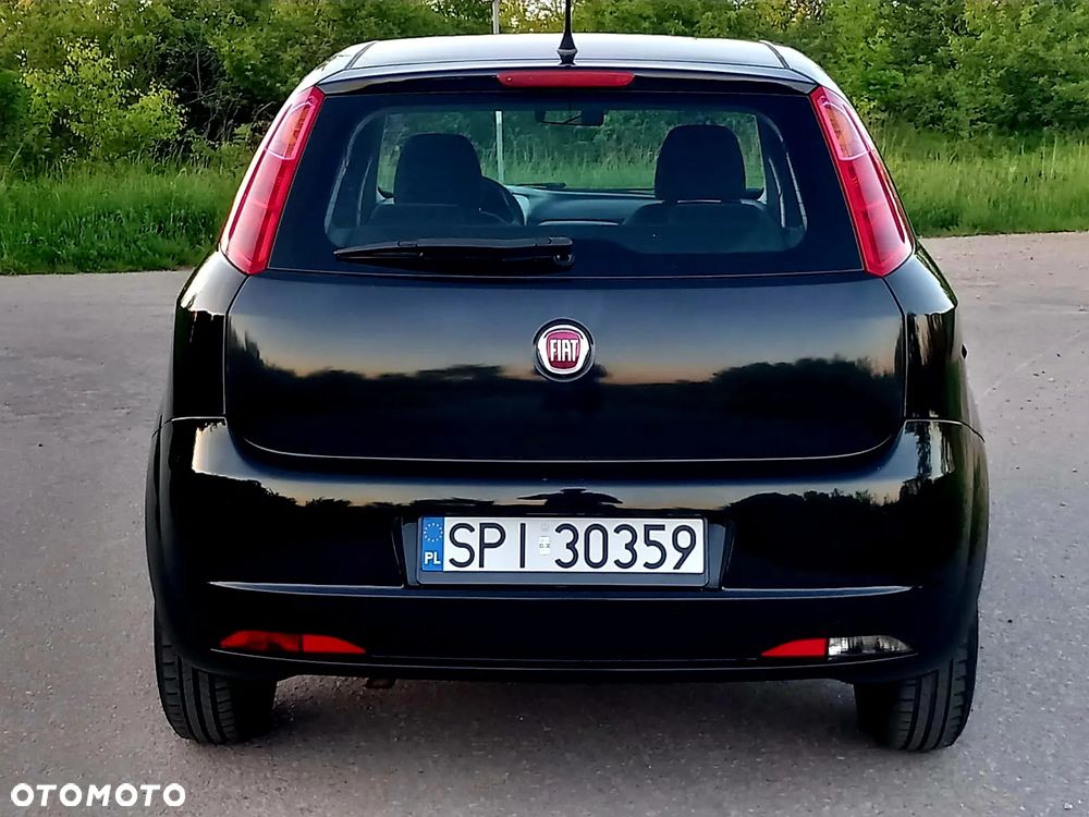 Fiat Grande Punto Actual 1.2 8V Estiva - 9