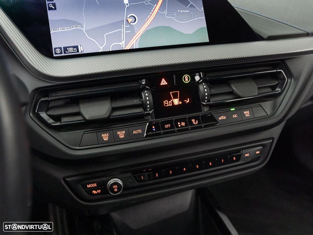 BMW 116 d Pack Desportivo M - 28