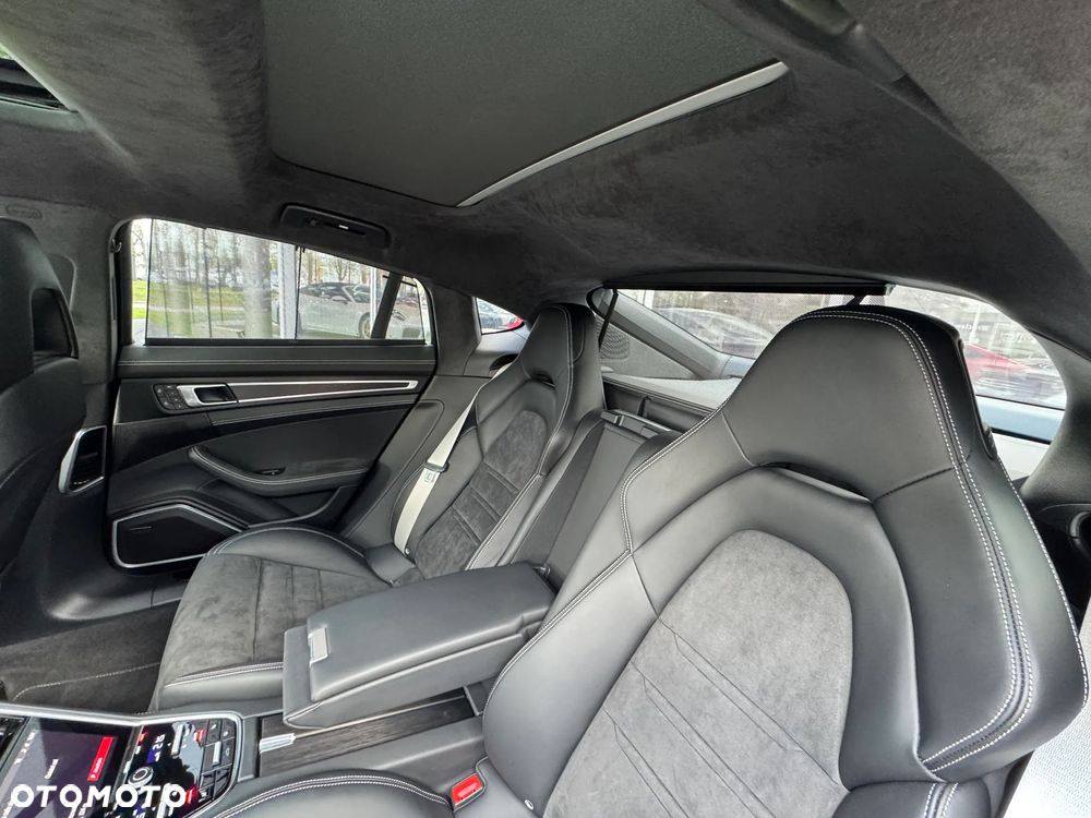 Porsche Panamera GTS - 21