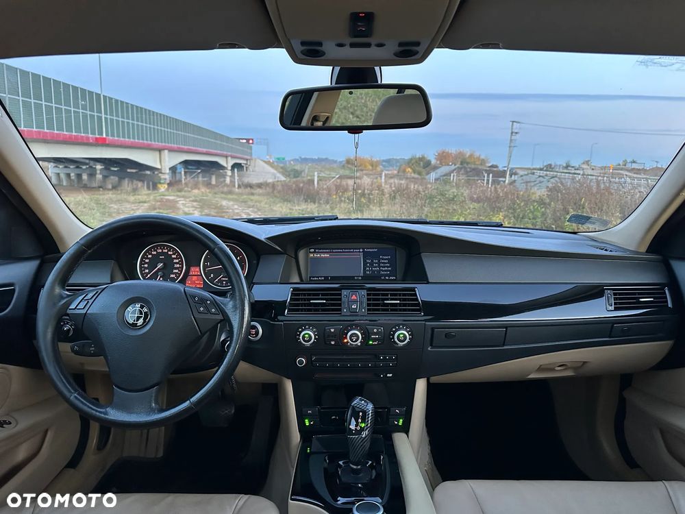 BMW Seria 5 - 32