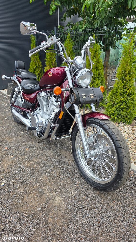 Suzuki Intruder - 5
