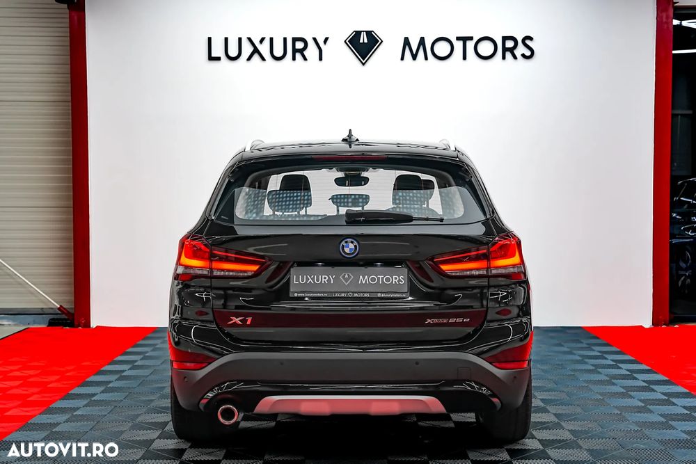 BMW X1 xDrive25e xLine - 9
