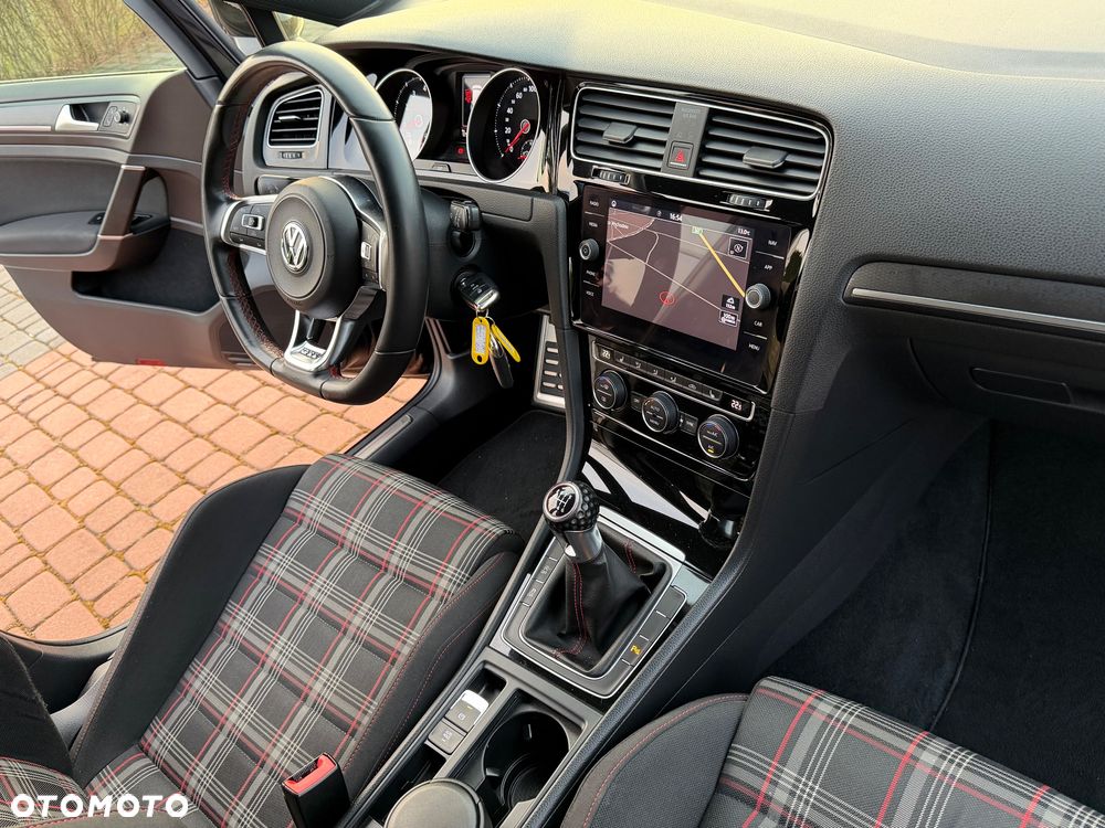 Volkswagen Golf 2.0 TSI BMT GTI Performance - 31