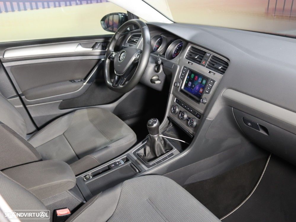 VW Golf 1.6 TDi BlueMotion Confortline - 14