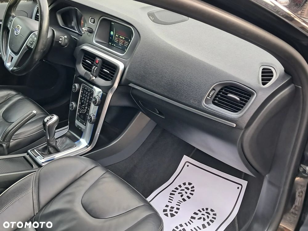 Volvo V40 D2 RDesign - 19