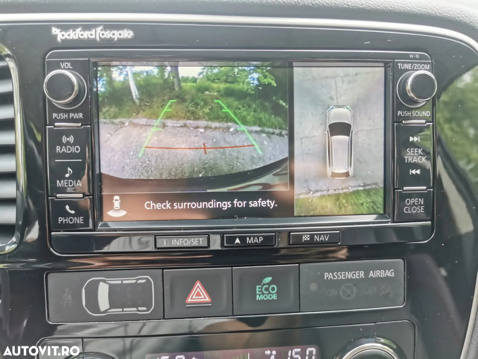 Mitsubishi Outlander 2.0 4WD Plug-In Hybrid Top - 16