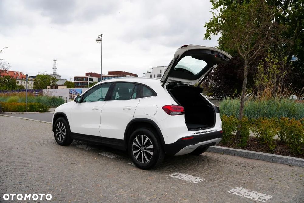 Mercedes-Benz GLA 200 Business Edition - 7