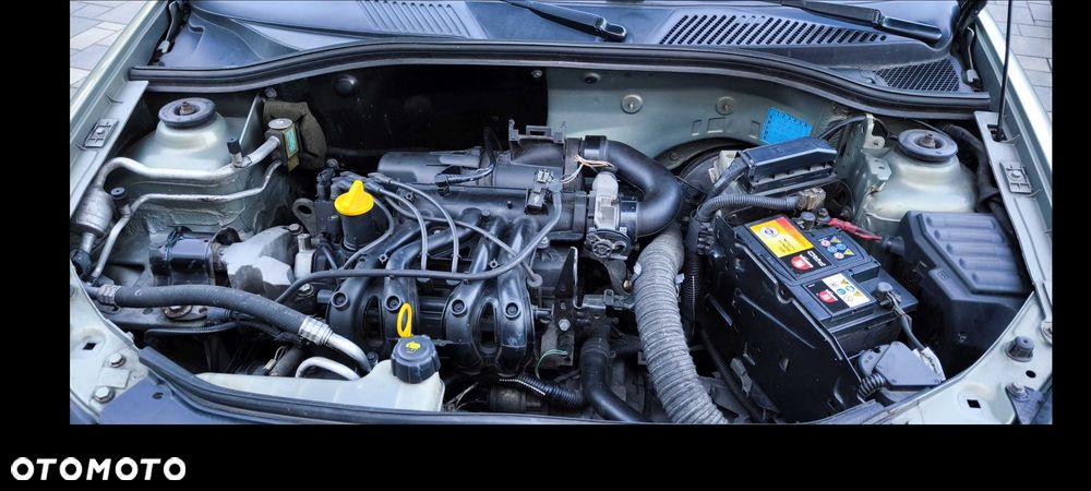 Renault Clio 2003 photo 4