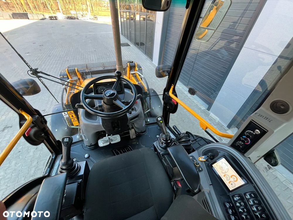 JCB 3CX SITEMASTER PRO Contracor 110kM - 8