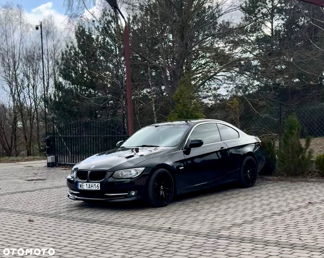 BMW Seria 3 325d Coupe - 5