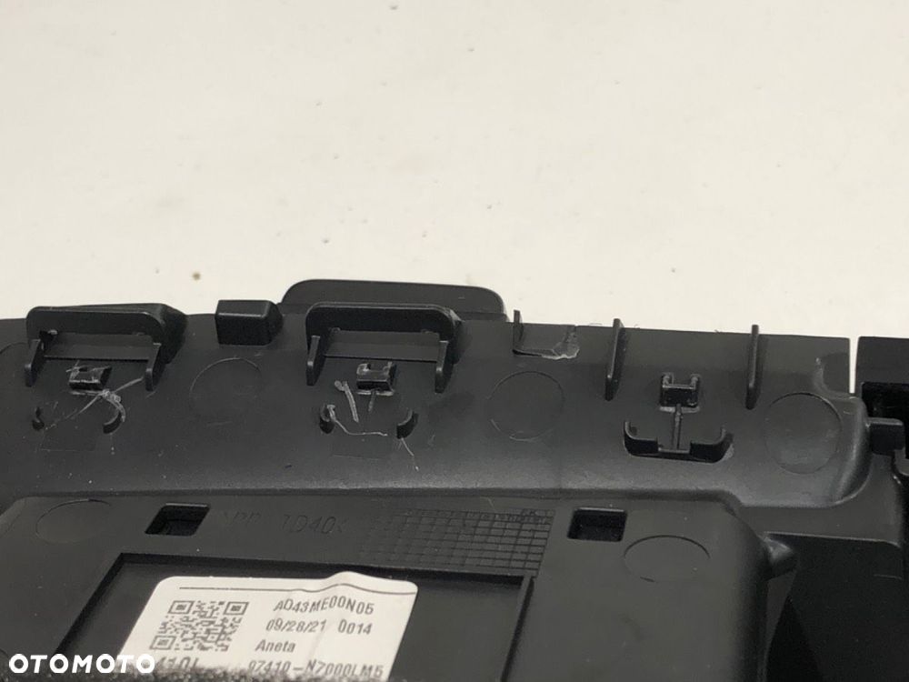 KRATKA NAWIEWU PRZÓD ŚRODKOWA  HYUNDAI TUCSON (NX4E, NX4A) 2020 - 2022 1.6 T-GDI HTRAC 132 kW [180 - 3