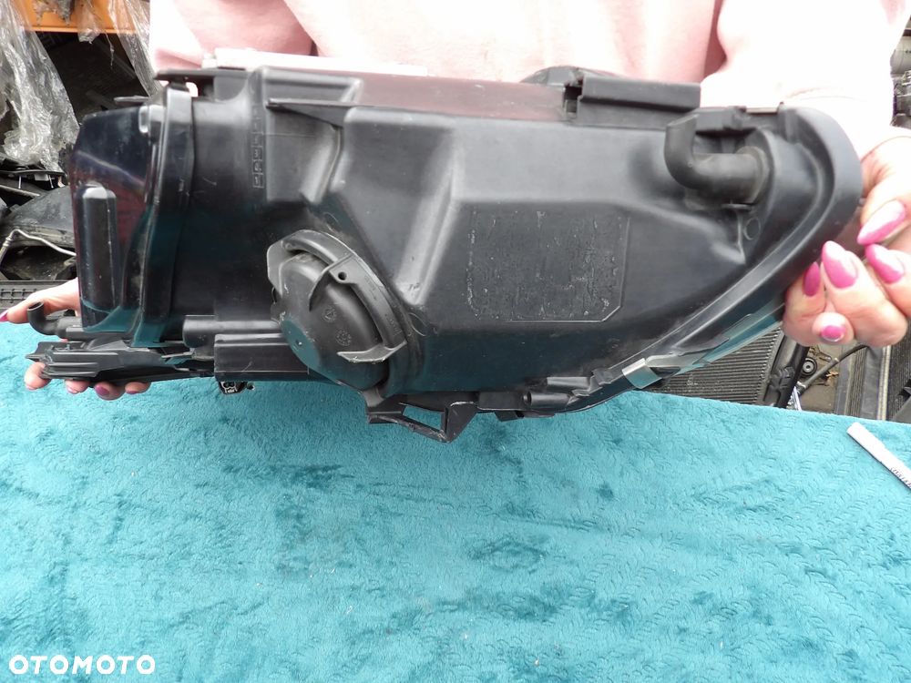 BMW - E60 - PRAWA LAMPA PRZEDNIA - XENON - NIE SKRĘTNA - EUROPA - 6