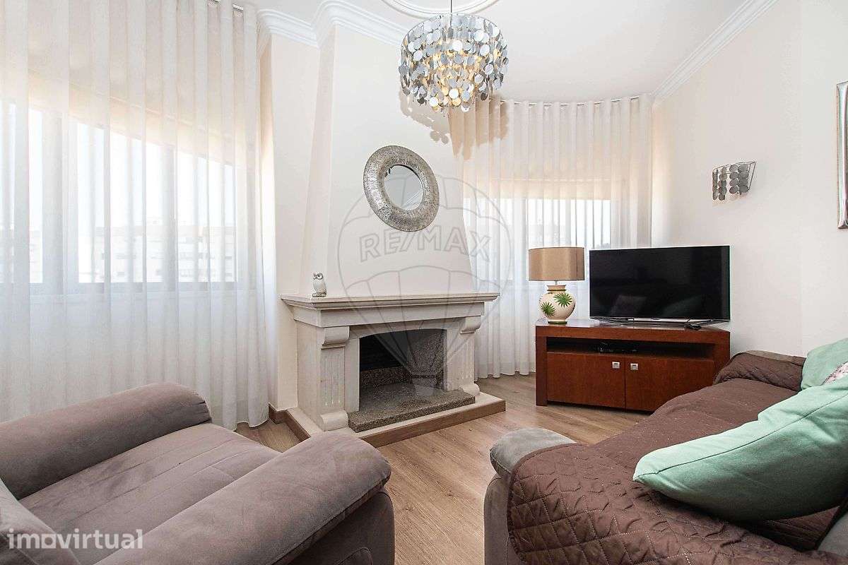 Apartamento T2 para arrendamento - Grande imagem: 2/16