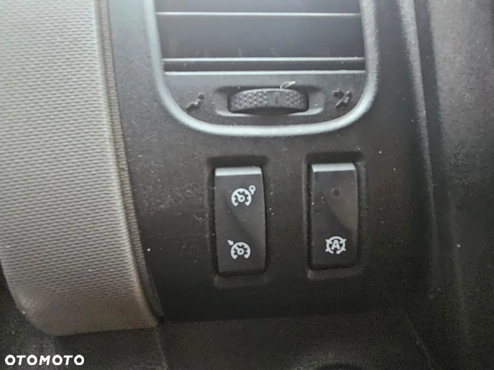Renault Trafic - 18