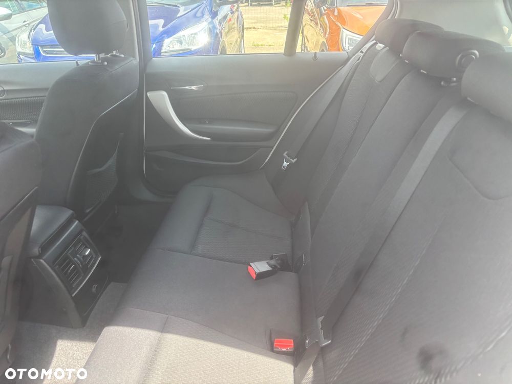 BMW Seria 1 116i Sport Line - 26