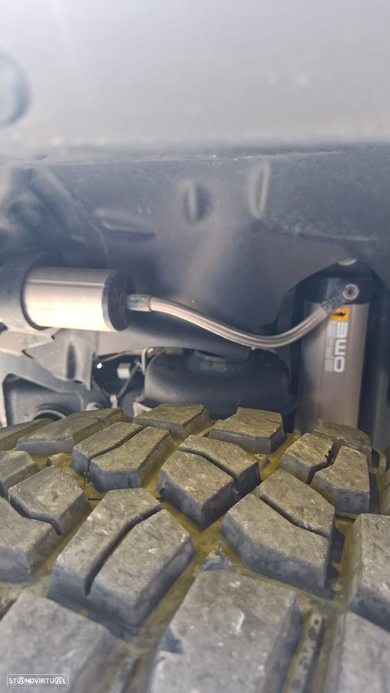 Jeep Wrangler - 16