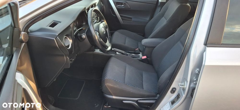 Toyota Auris 1.4 D-4D Comfort - 12
