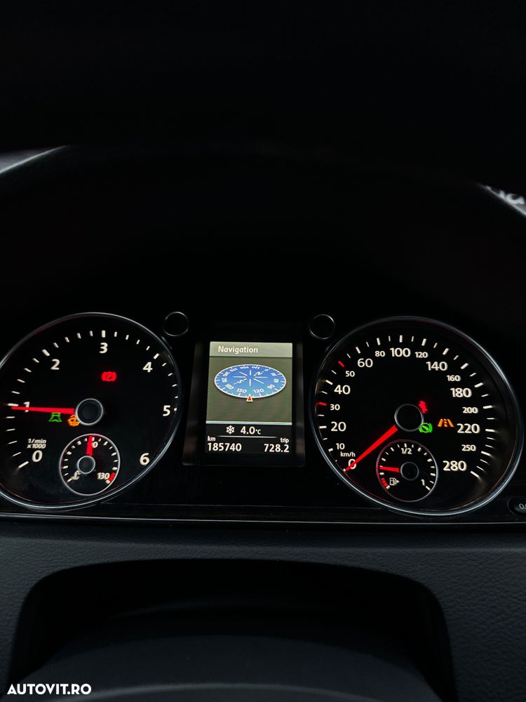 Volkswagen Passat CC 2.0 TDI BlueMotion Technology DSG Exclusive - 33