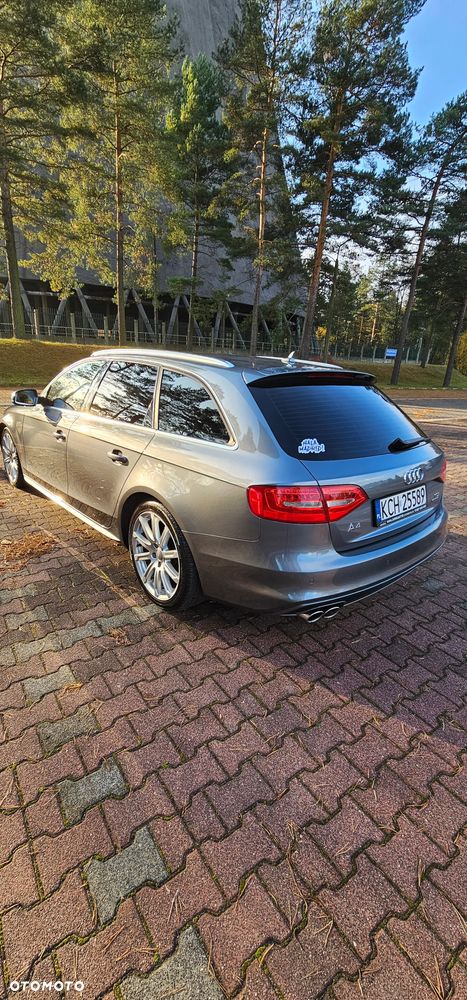 Audi A4 Avant 2.0 TDI S tronic quattro - 9