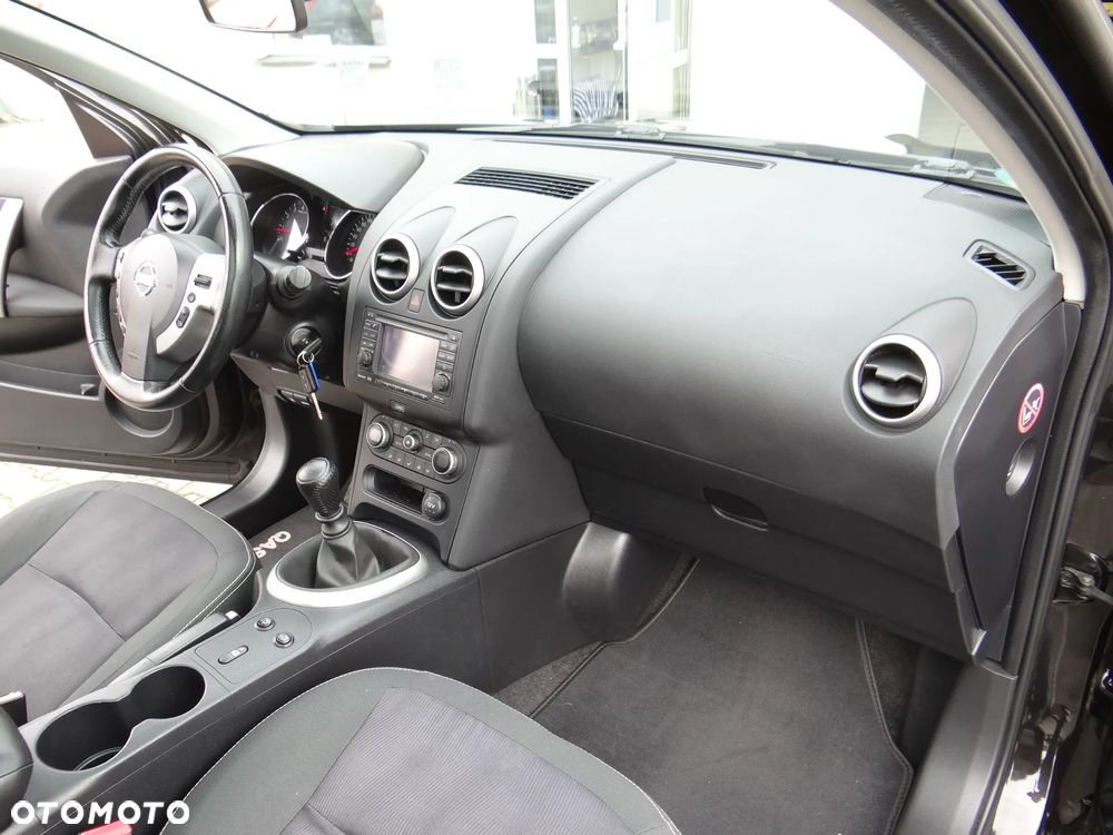 Nissan Qashqai+2 2.0 Tekna - 28