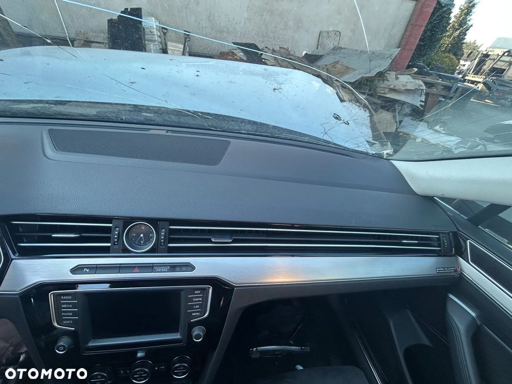 DESKA ROZDZIELCZA KONSOLA VW PASSAT B8 - 3