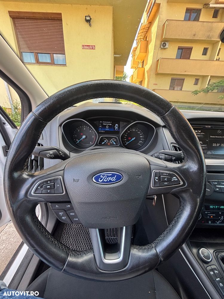 Ford Focus 2.0 TDCI Trend - 12