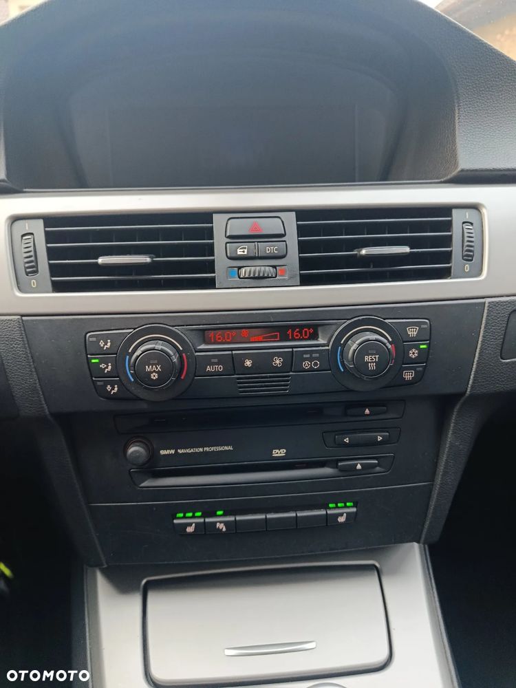 BMW Seria 3 325i - 20