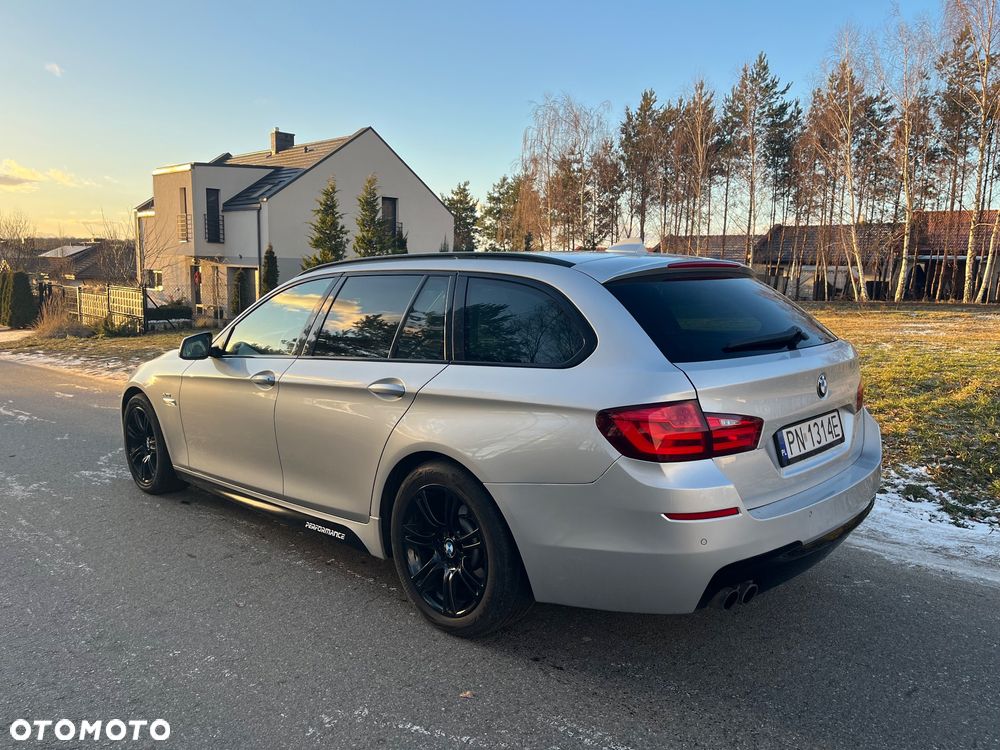 BMW Seria 5 525d xDrive Sport-Aut - 1