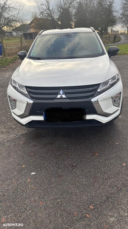 Mitsubishi Eclipse-Cross 1.5-litre 16-valve DOHC MIVEC 4X4 Intense+ Aut. - 3